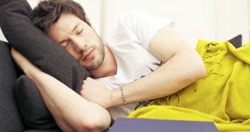 Best Tips for Fighting Off Sleep When You NEED to Stay Awake