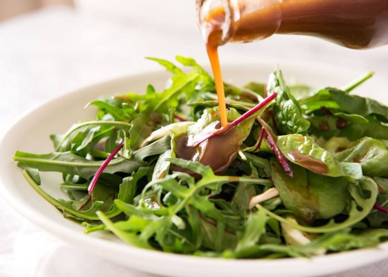 these-are-the-five-healthiest-salad-dressings-for-weight-loss-weight