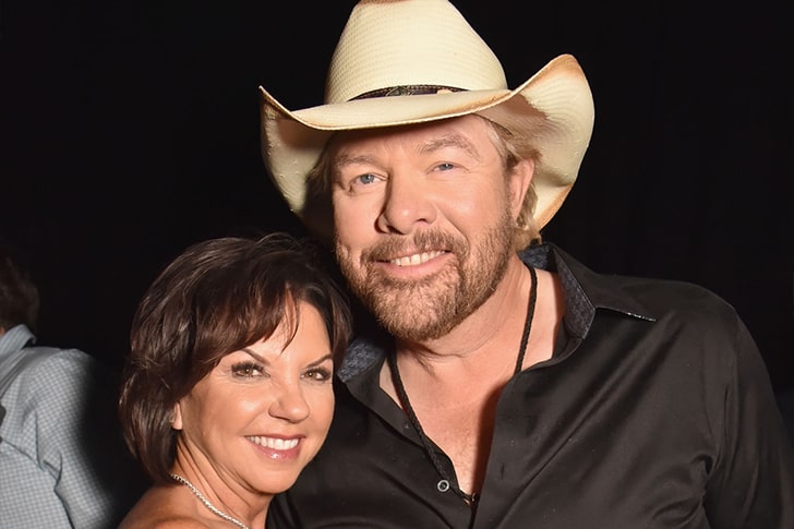 Tricia Lucus and Toby Keith