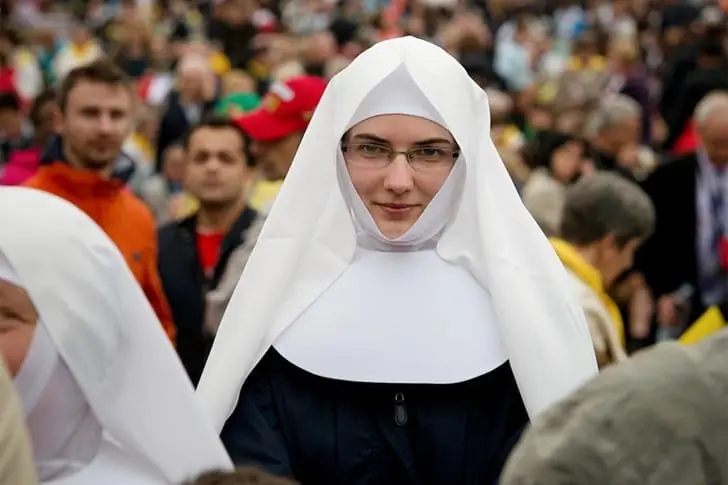 UNA BELLA SUORA