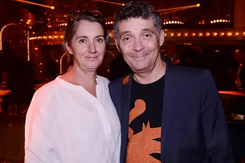 Les couples de 2022: quelles célébrités sont ensembles ou célibataires ? tout sur les loves stories de nos stars