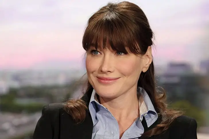 Carla Bruni Sarkozy – Patrimoine estimé à 22 millions de dollars