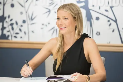 Here’s Everything You Need to Know About Gwyneth Paltrow’s Detox Plan for 2019