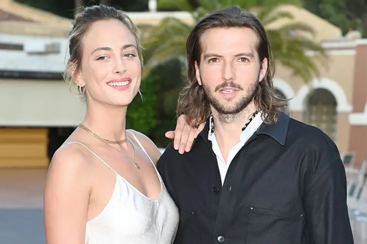 NORA ARNEZEDER ET GUY BURNET