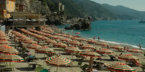 Amalfi Coast vs Cinque Terre – Which Coastal Haven Suits You?