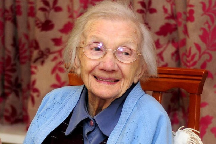 96-Year-Old Woman Puts Home Up For Sale After 70 Years - What The ...