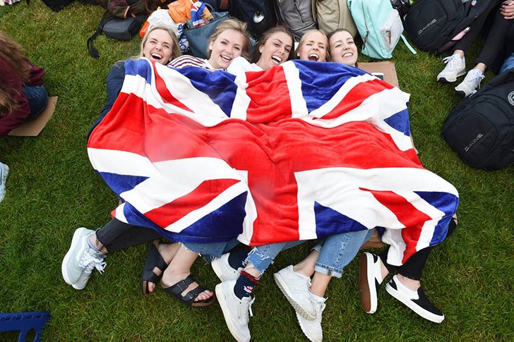 Iconic Royal Wedding Photos: 33 Iconic 'Can't Miss' Photos From The ...