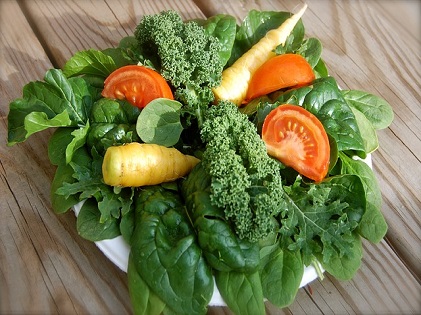 lettuce spinach greens veggies salad healthy