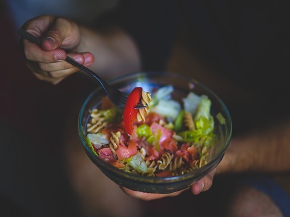 eating food salad healthy