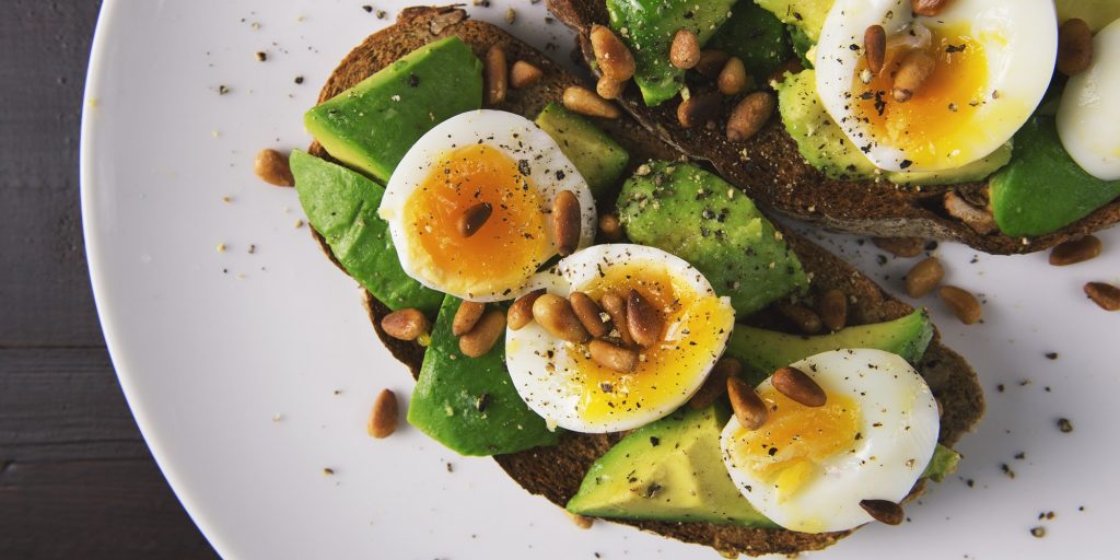 appetizer-avocado-bread-breakfast